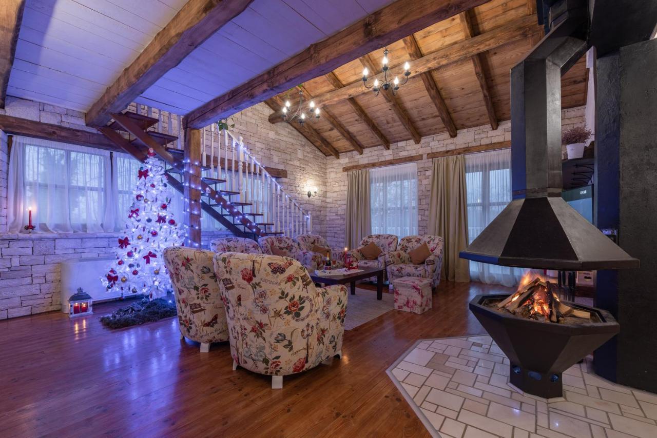 Family Villa Lipica With Private Pool And Jacuzzi Pazin Eksteriør billede