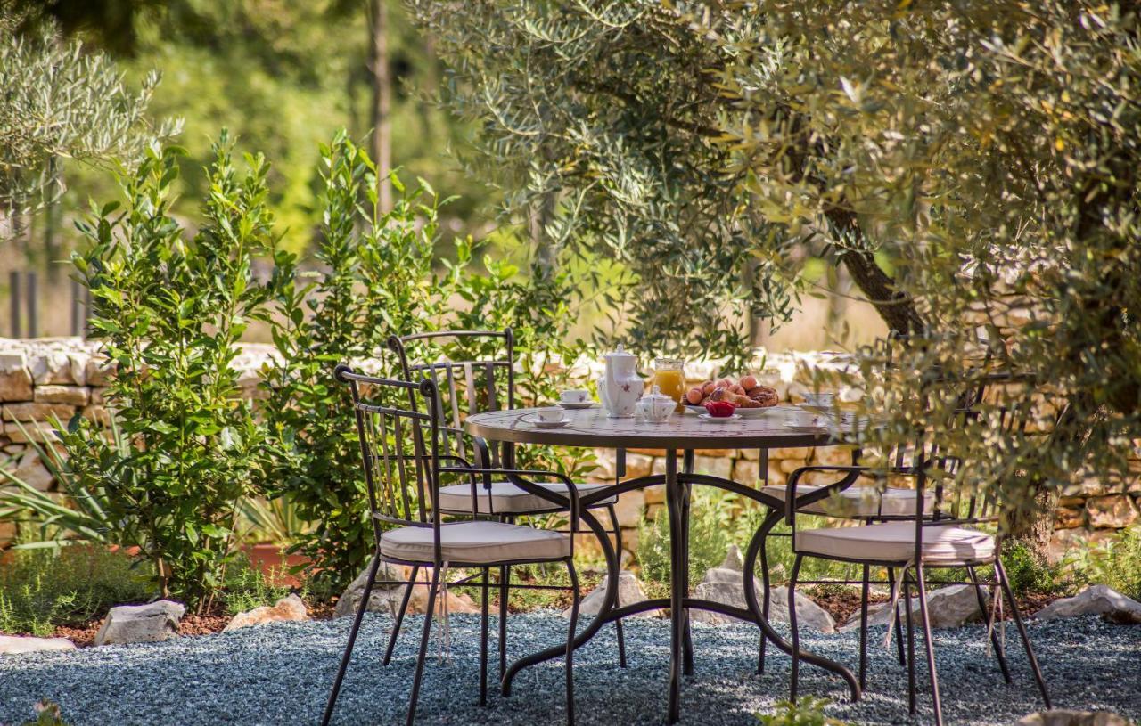 Family Villa Lipica With Private Pool And Jacuzzi Pazin Eksteriør billede